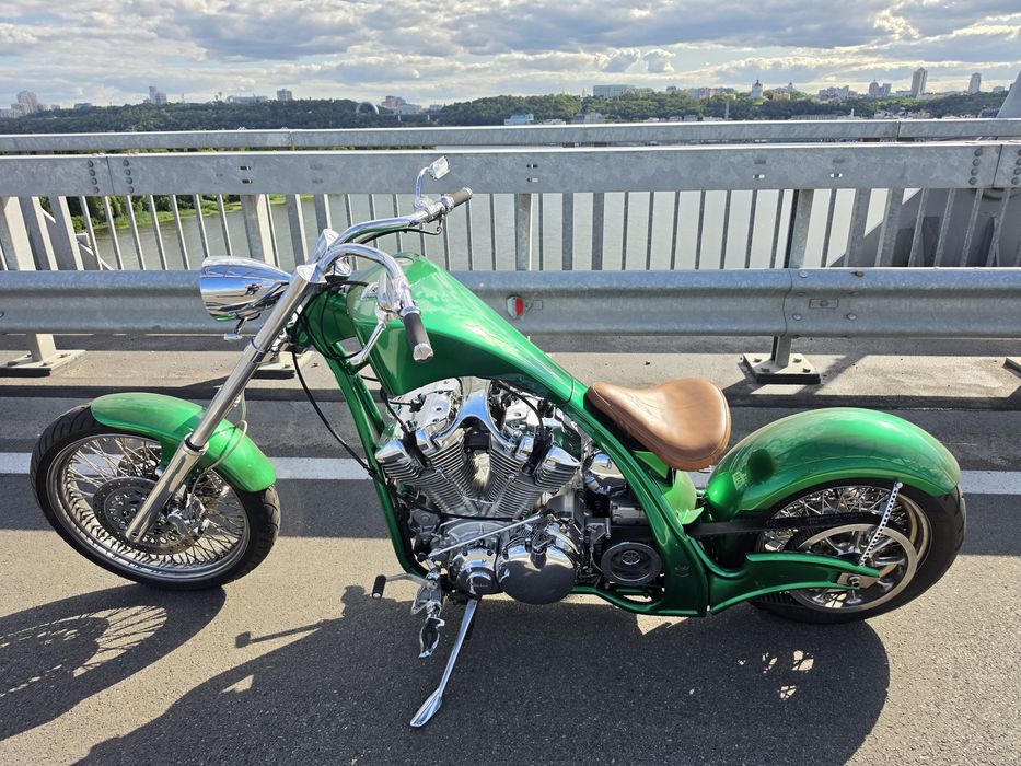Кастом ексклюзив на базі  xvs 1600 yamaha