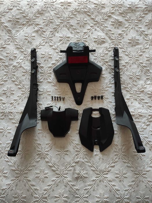 Suporte de Matrícula Original Honda CB125R