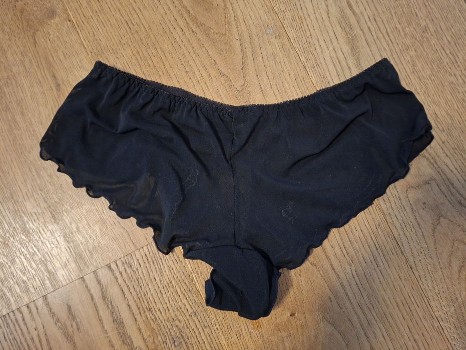 Figi bielizna damska majtki Secret Possessions 12/14 (42/44) czarne z