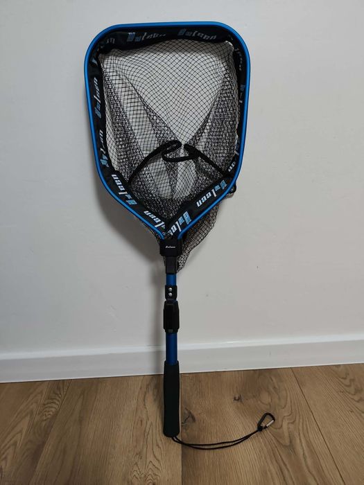 Podbierak spiningowy gumowana siatka, składany, kompaktowy