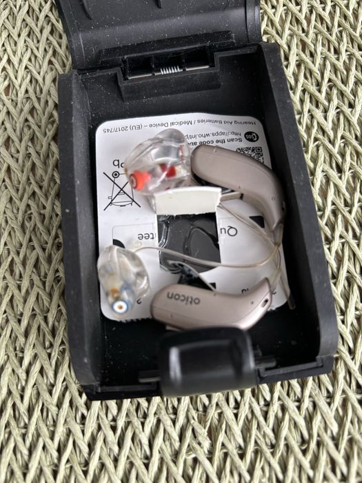 Aparat słuchowy Oticon