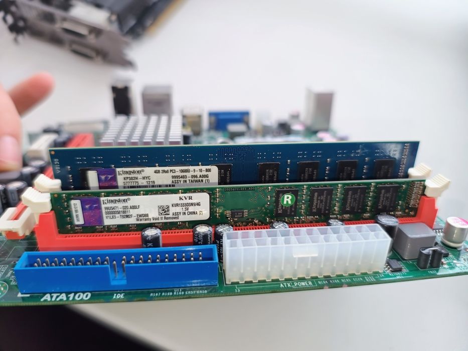 Комплект материнська плата оперативна ddr3 CPU Xeon 5450