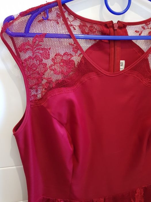 Sukienka czerwona Vissavi L 40