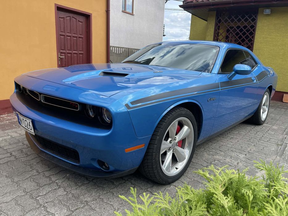 Dodge challenger 5.7 hemi