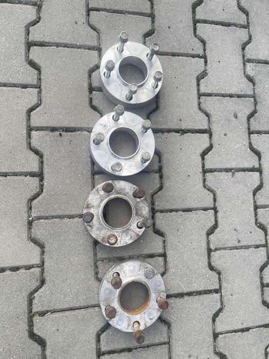 Dystanse 5x120 25mm 35mm ze śrubami
