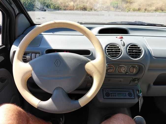 Renault Twingo — fotografia 10