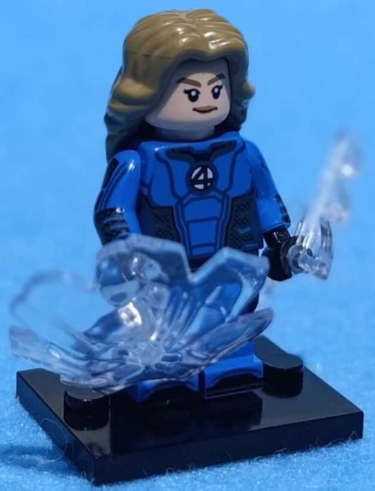 Invisible Woman v2 (Fantastic 4) (Marvel)