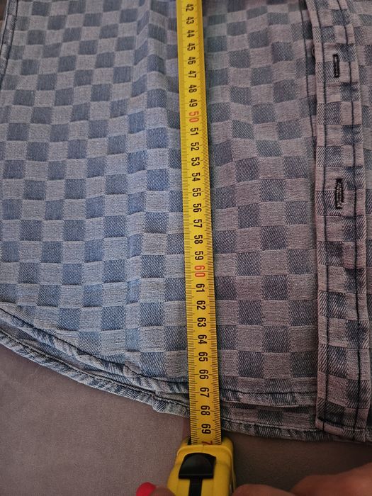 Koszula levis miekki materiał
