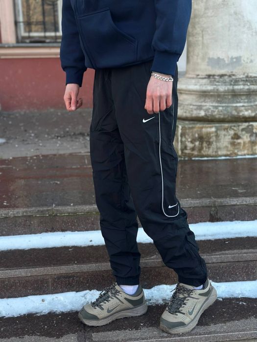 Нейлонові штани Nike Reflective