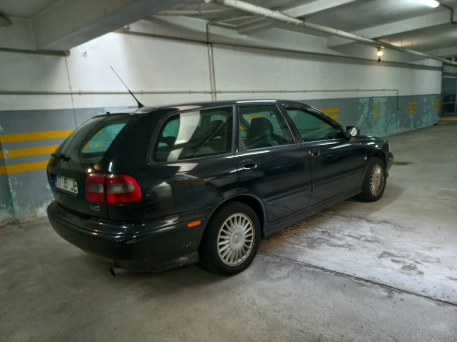 Volvo v40 1.6 de 1997 com 190.000 km's