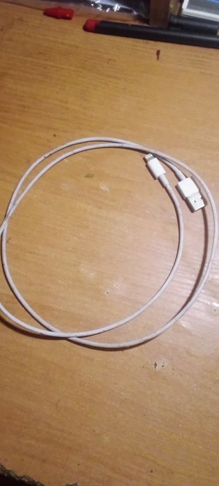 Продам зарядку для айфона