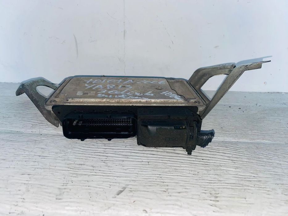 Centralina de Motor ECU Toyota Yaris 1.0 Gasolina - CT471