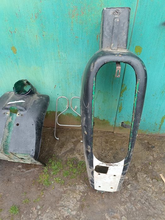 Запчасті до моторолера