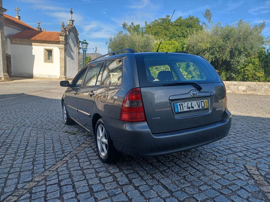 TOYOTA COROLLA SW 1.4 VVTI Estado Impecável