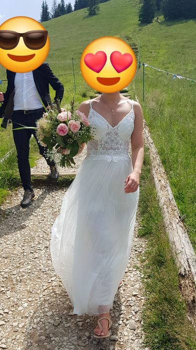 Suknia ślubna, odkryte plecy