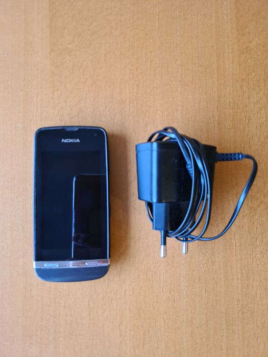 Telefon dotykowy Nokia Asha 311 + ładowarka