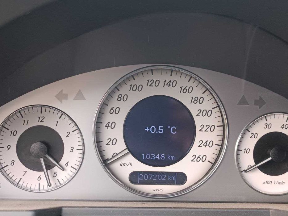 Mercedes E200K • Топова комплектація • Рідний пробіг • Власник• БезДТП