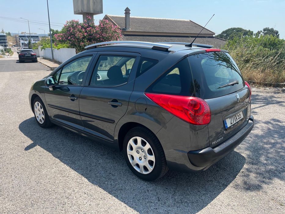 Vende se Peugeot 207