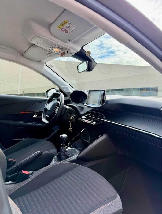 Peugeot 208 1.5BlueHDi    PREÇO NEGOCIÁVEL