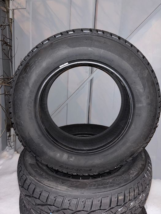 Продам зимню резину Tigar (Сербія) 215/70/16 нова