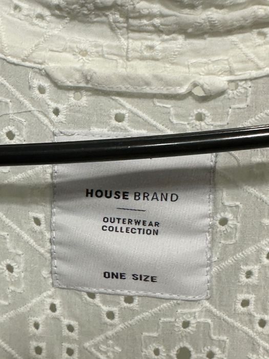 Białe kimono z haftem 100% bawełna