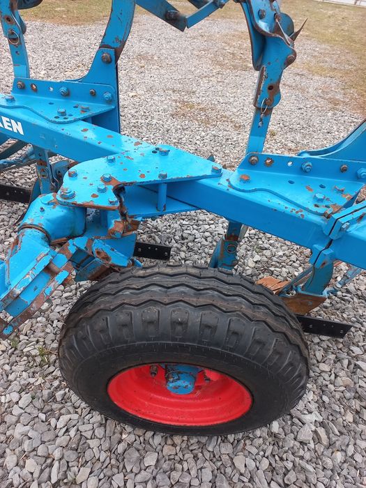 Плуг Lemken Europal 7 4+1 корпусний