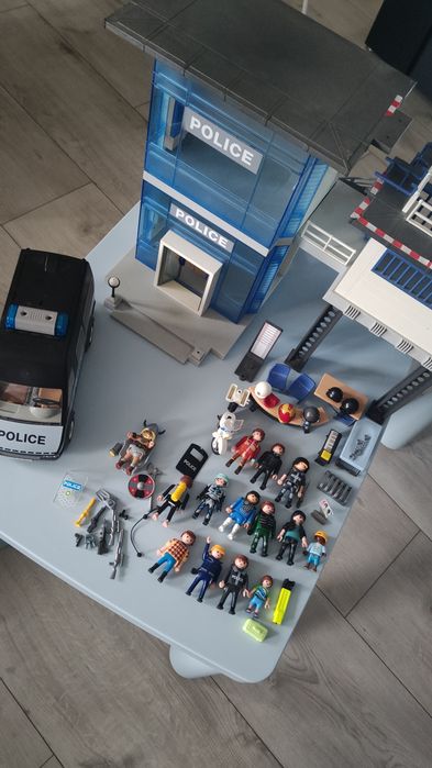 Playmobil komisariat policji POLICJA