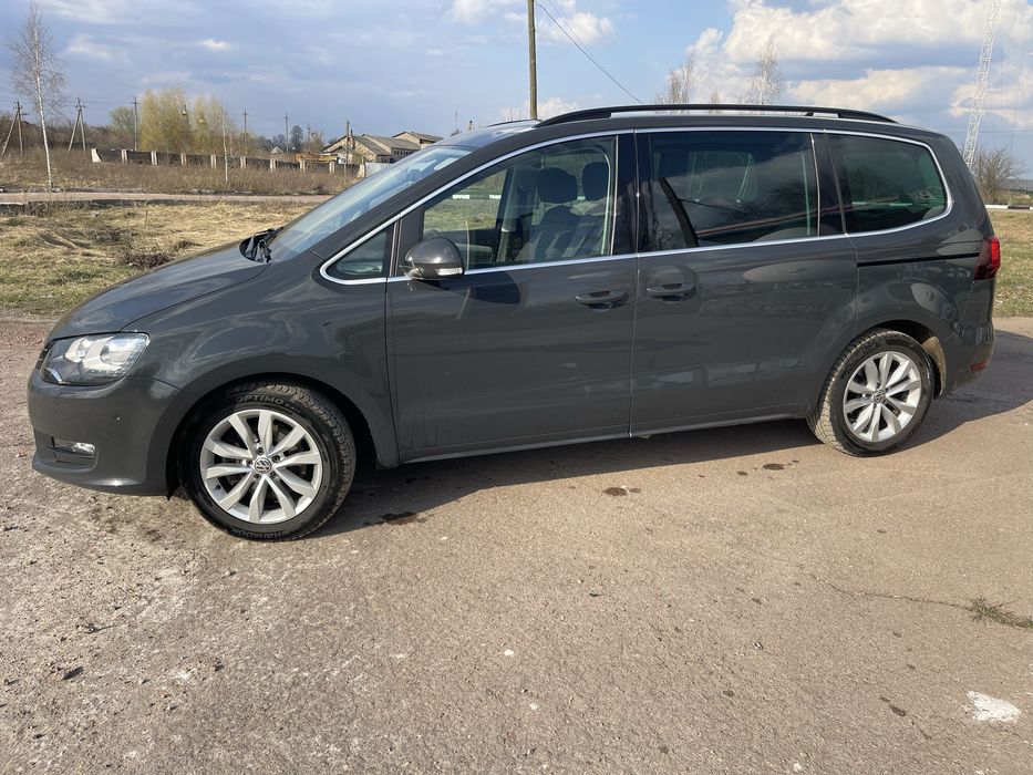 Автомобіль мінівен