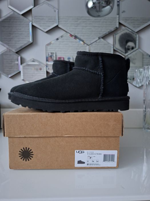 UGG 38 Classic Ultra Mini botki Nowe kozaki krótkie czarne skóra
