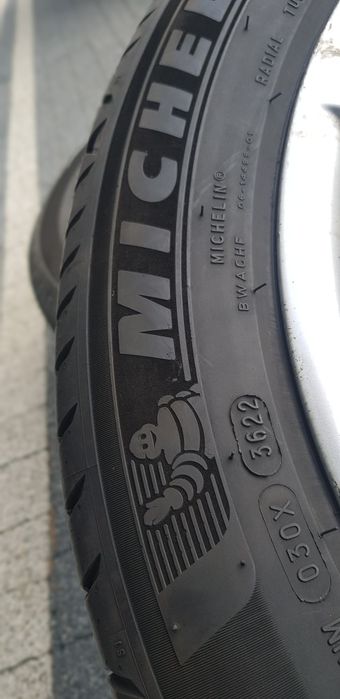 Mercedes GLK Alufelgi Z Oponami 235/50R19 103V