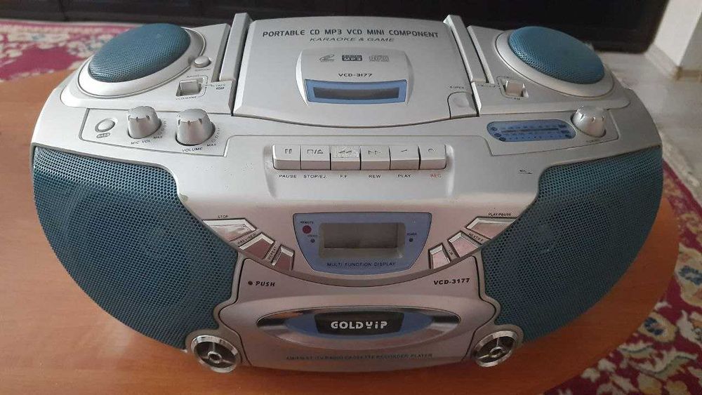 Магнитола Gold Yip VCD-3177 CD VCD FM MP3 Kараокe.
