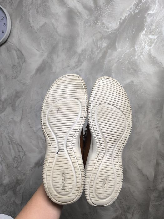 Чоловічі шкіряні кросівки Clarks