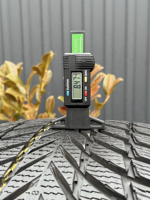 Шини зима 285/40/21 Nokian 99% Як нові 285/40R21 Snowpruf 2 SUV DOT23