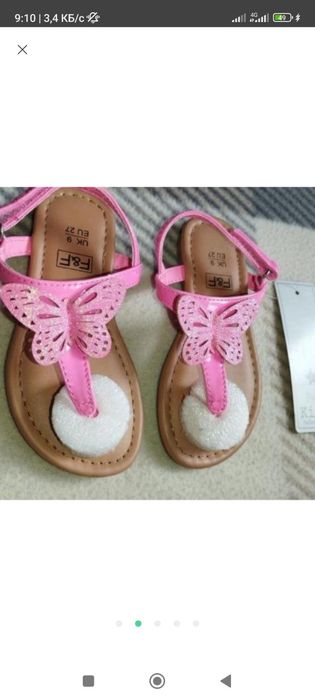 Босоніжки на дівчину