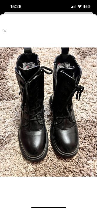 . Ботінки утеплені 36 розмір