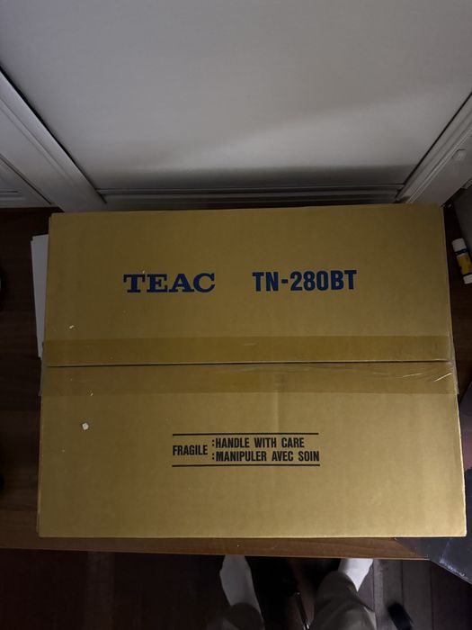 Вініловий програвач TEAC TN-280BT  NEW