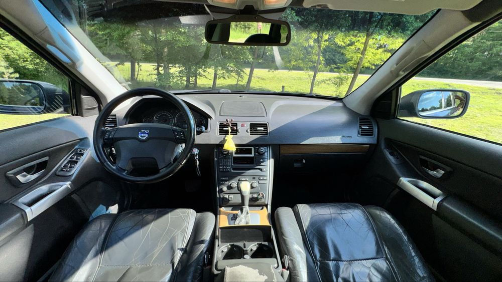 Продам Volvo XC90