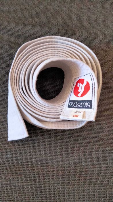 Fato de Taekwondo Adulto – Novo!