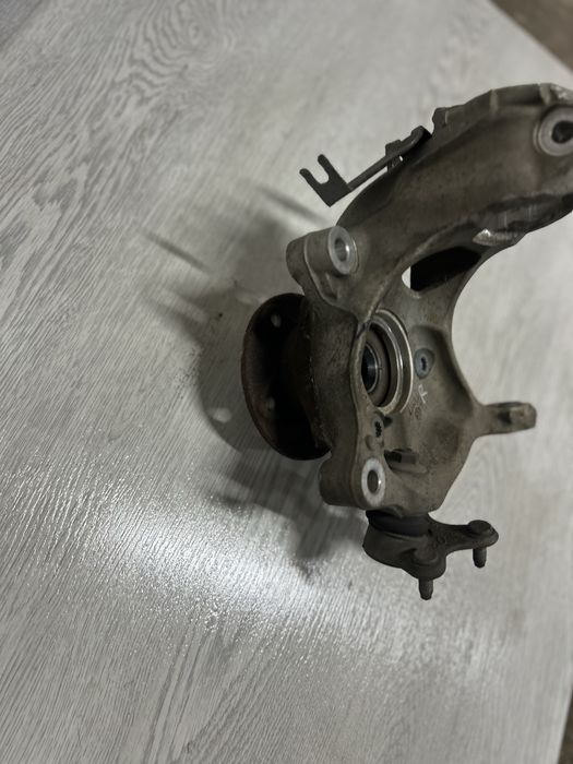 Цапфа передня VW Tiguan II 5NA