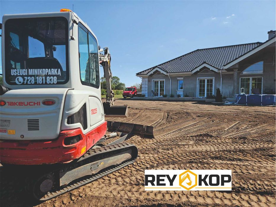 Usługi minikoparką, przyłącza, młot,wiertnica, kucie betonu, posadzki