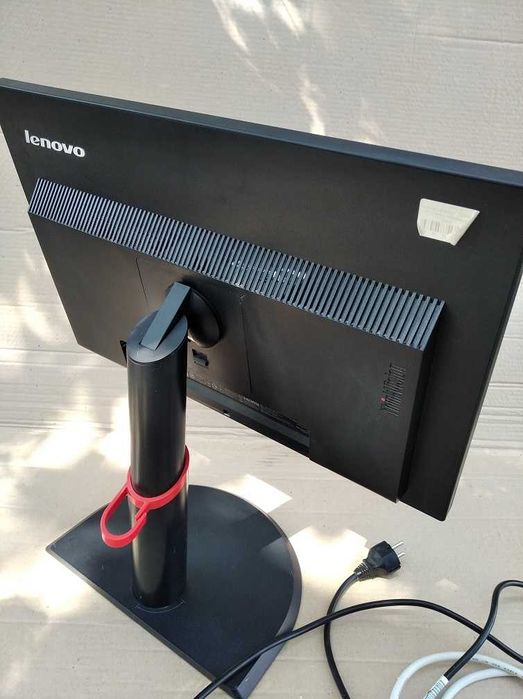 Монітор Lenovo 22"  б/у.