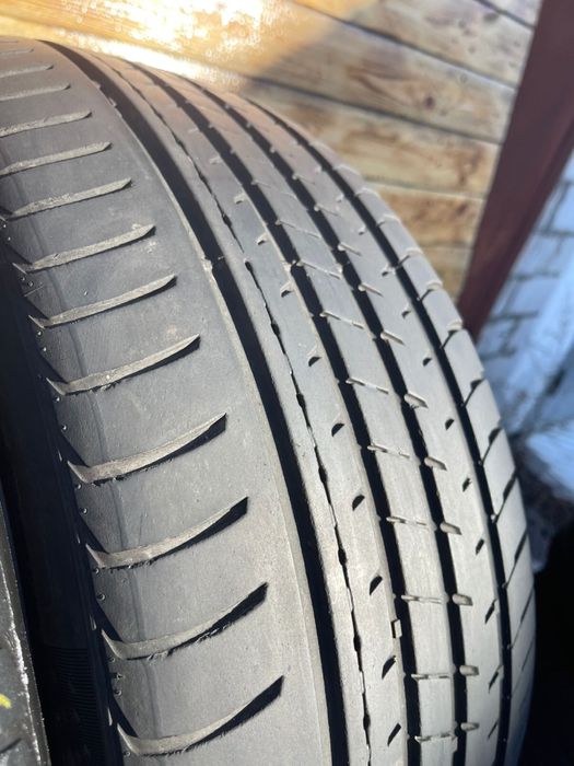Шини літні 235/50 r18