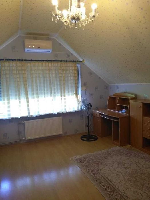 Сдам  дом с теплым бассейном . На Калиновой!