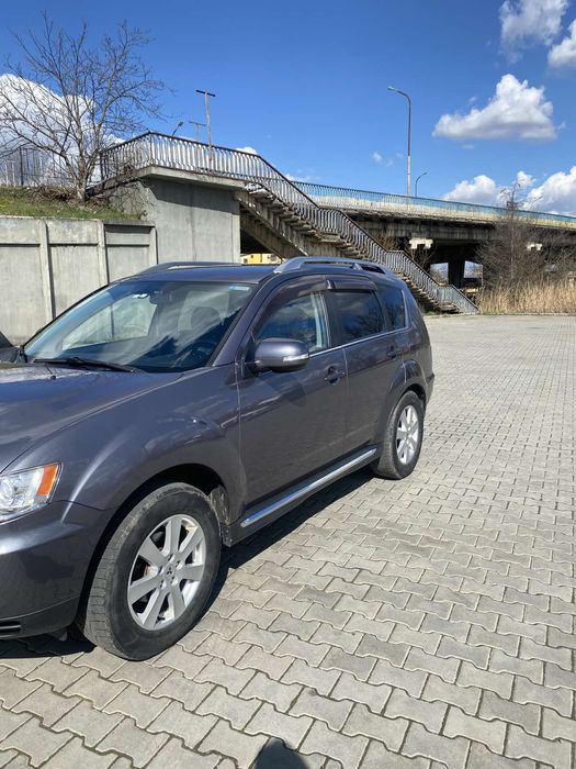 Продам Mitsubishi outlander