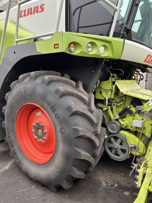 Силосний комбайн Claas Jaguar 850