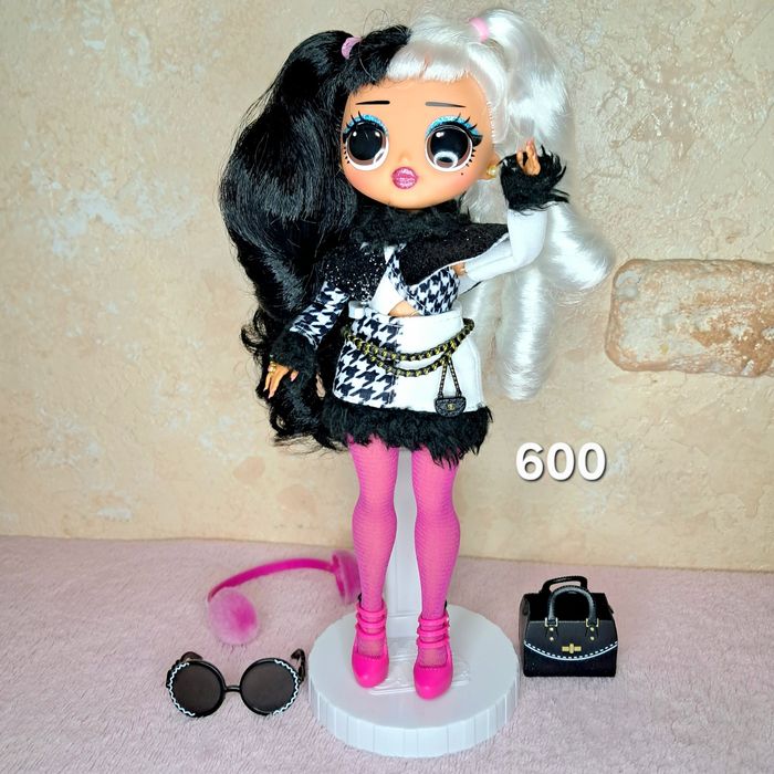 Лялечки LOL OMG MGA в стані нових