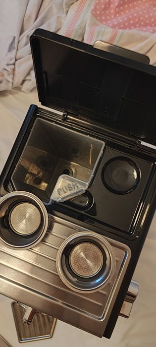 Ekspres do kawy DeLonghi