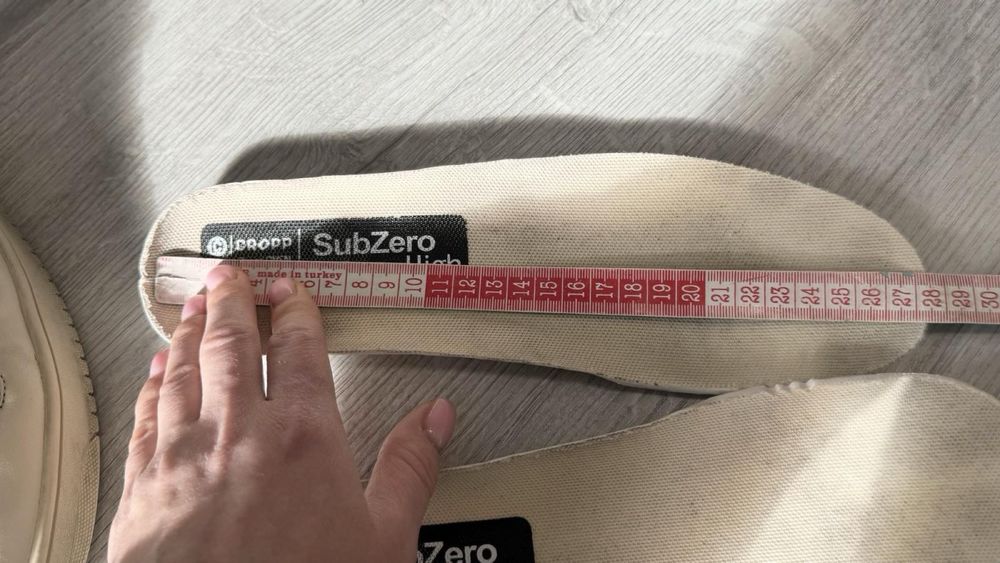 Високі кросівки Cropp 42 р