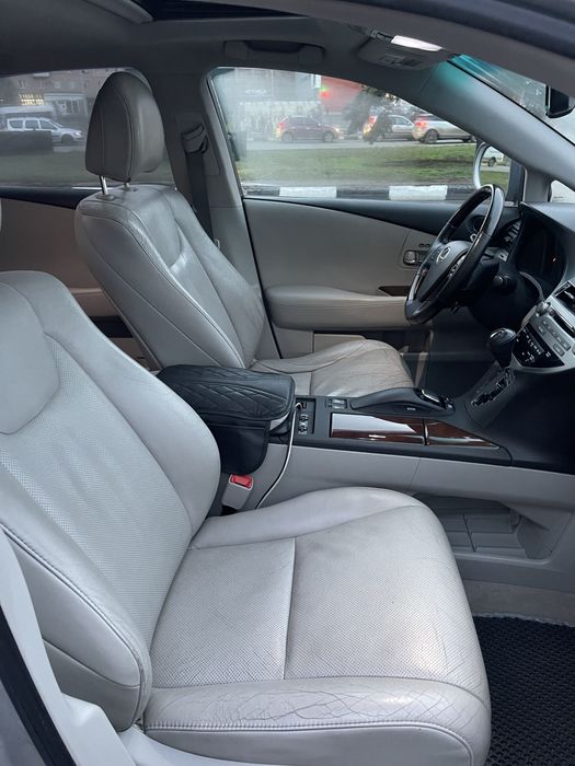 Lexus RX 350 2011 год