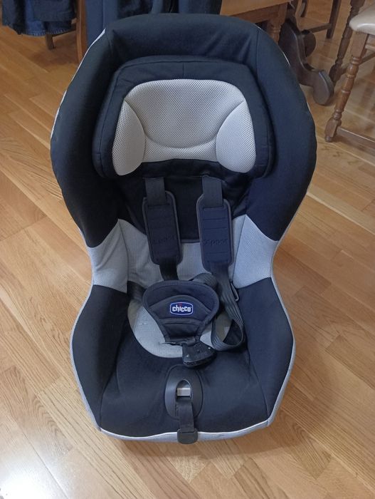 Крісло автомобільне дитяче  9-18 кг Chicco